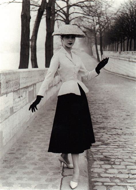 dior bar suit 1947|dior the new look 1947.